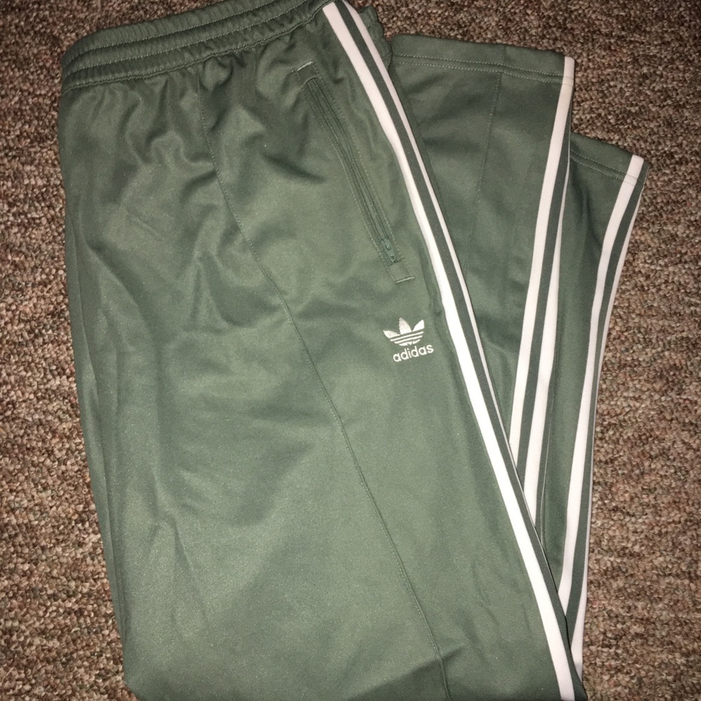 Adidas sweatpants